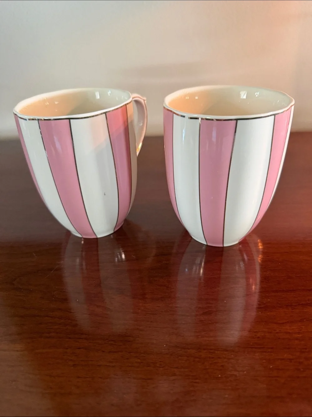 Grace Teaware Pink & White Striped Mug Set – Gold Trim (Set of 2)